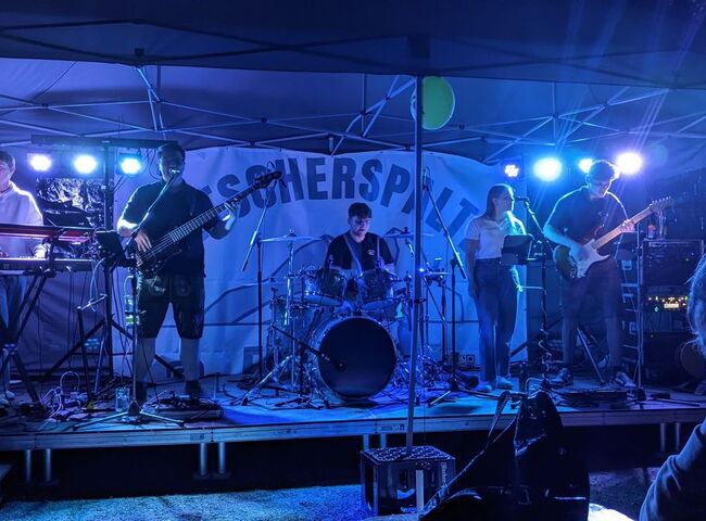 Gletscherspalten Express auf der Bühne